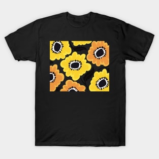 Sunny flowerpower pattern in 1970-style, orange, black, yellow T-Shirt